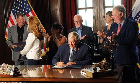 stlpdmp|Governor Parson Signs SB 63: Creating Statewide Prescription .